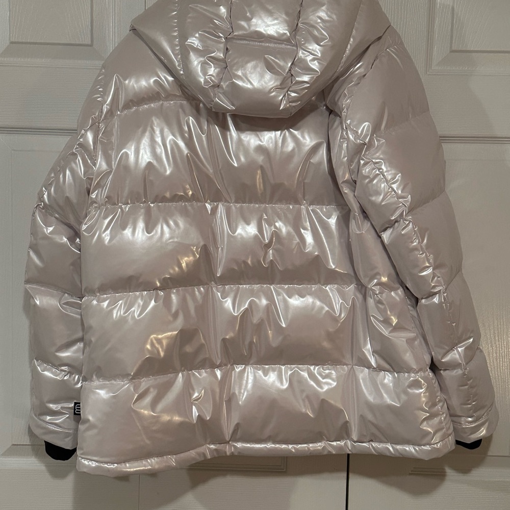 TNA Super Puff Original, Pearl White, Lacquer, Women’s XL